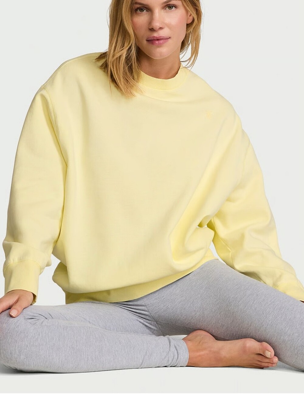 VS Angel Essentials Iconic Fleece Crewneck Sweatshirt Sz Med